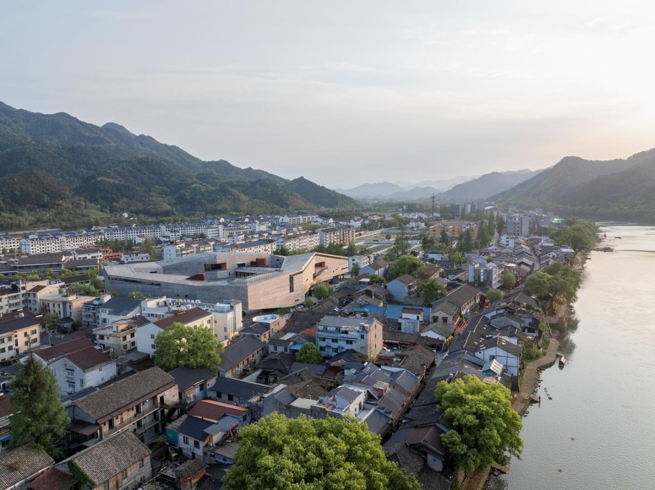 BIM建筑|丽水最大艺术综合体:古堰画乡艺术中心 / 孟凡浩-line+建筑事务所 BIM建筑|丽水最大艺术综合体:古堰画乡艺术中心 / 孟凡浩-line+建筑事务所