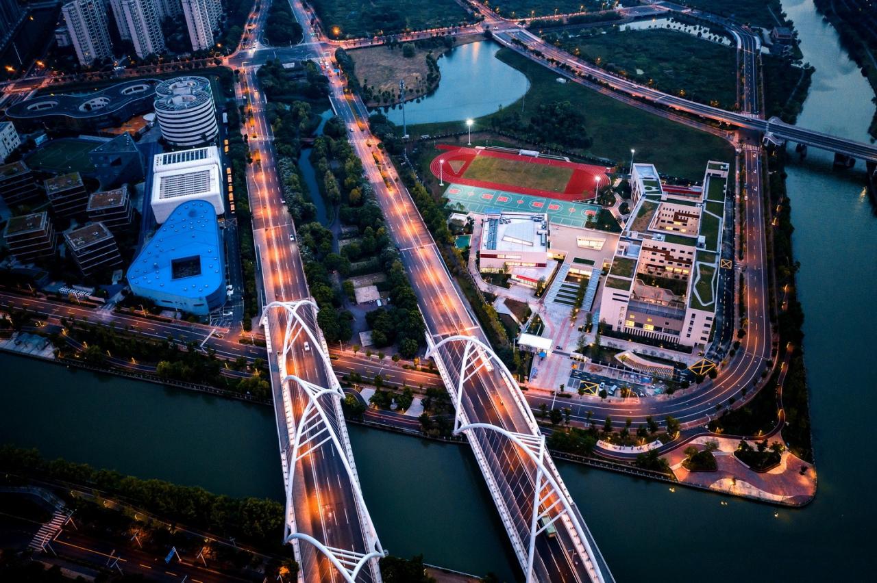 BIM建筑|此时此地:面向走班教学的高密度校园实践——青浦兰生•思源中学 / 创霖-泽柏 BIM建筑|此时此地:面向走班教学的高密度校园实践——青浦兰生•思源中学 / 创霖-泽柏