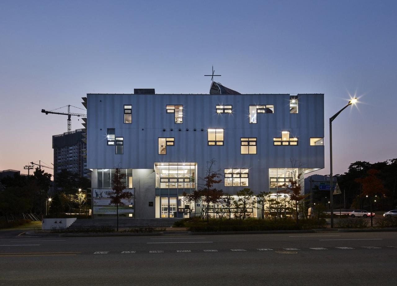 BIM建筑|永宗岛恩诺里教堂 / shinslab architecture BIM建筑|永宗岛恩诺里教堂 / shinslab architecture