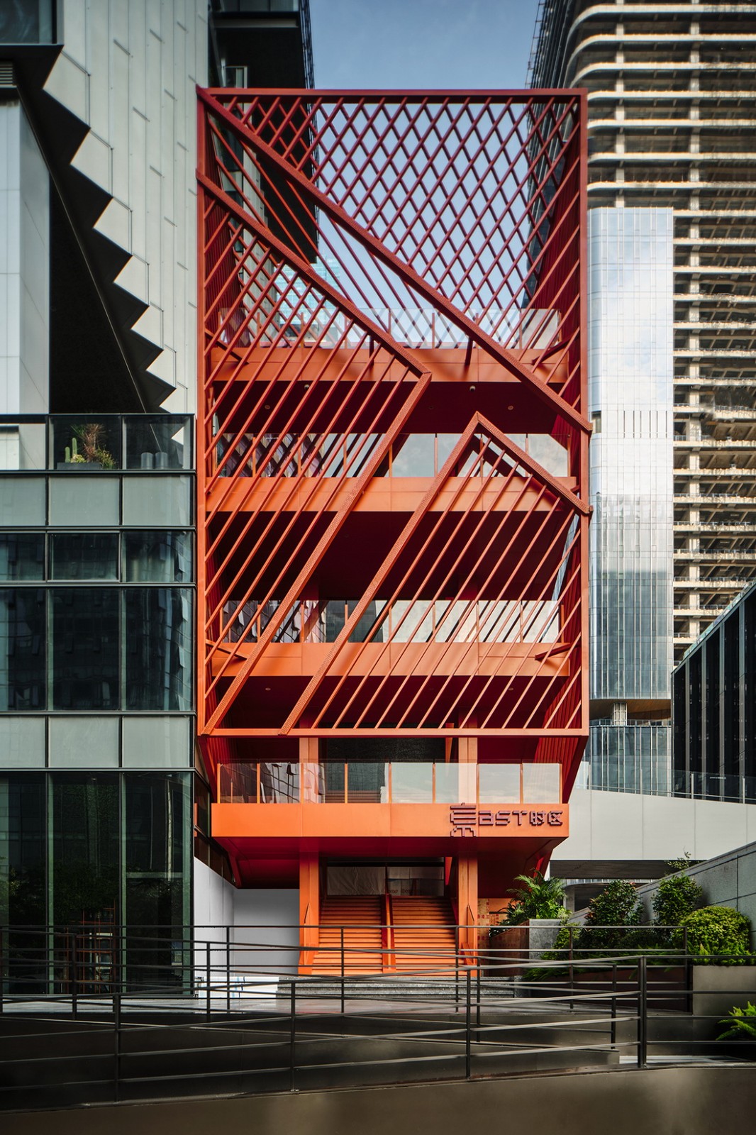 BIM建筑|T33全时中心:人、自然与科技的未来想象与表达 / Aedas建筑设计事务所 BIM建筑|T33全时中心:人、自然与科技的未来想象与表达 / Aedas建筑设计事务所