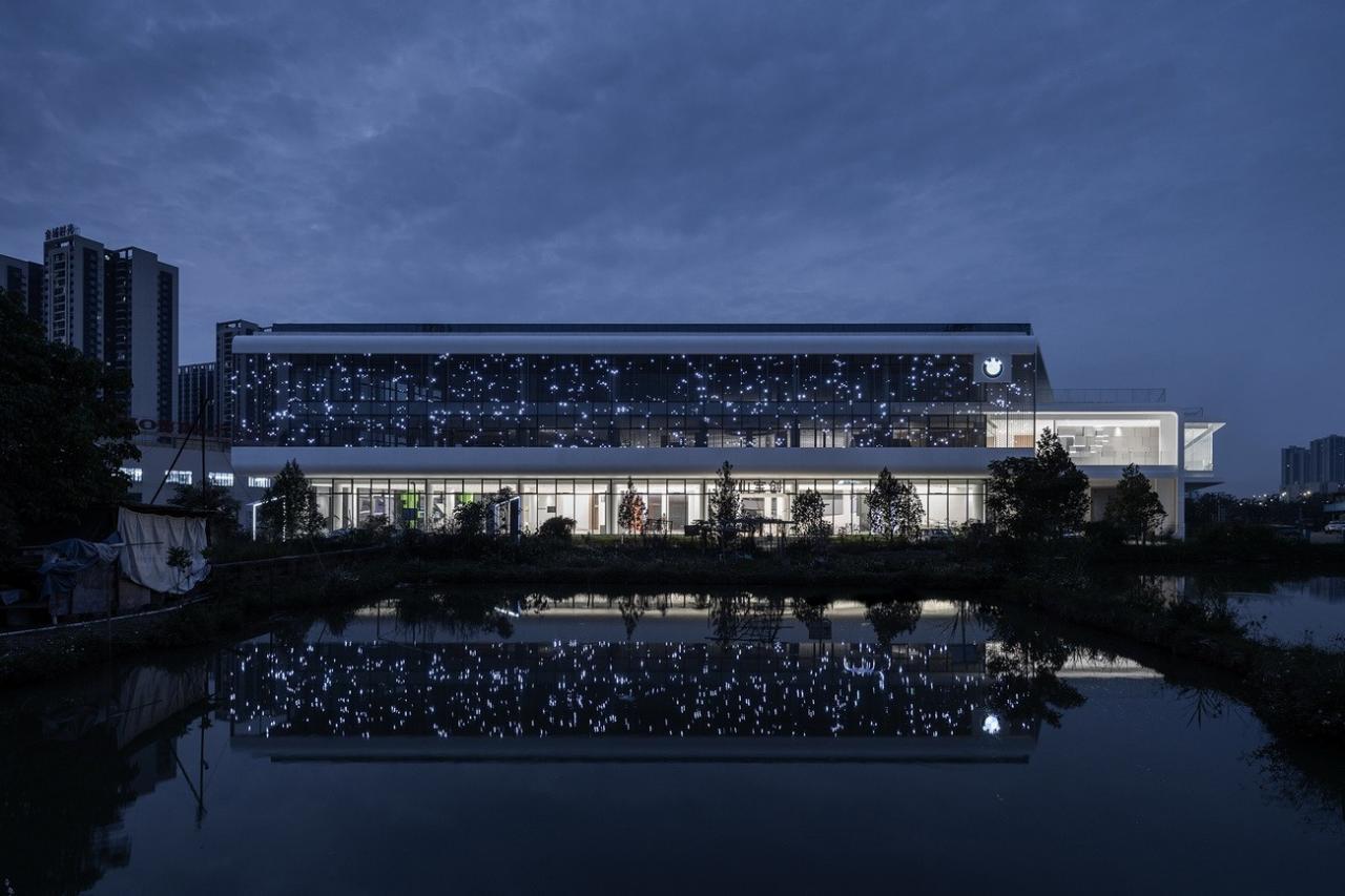BIM建筑|充分考虑在地化和适应性,打造BMW宝马“绿星灯塔” / ARCHIHOPE BIM建筑|充分考虑在地化和适应性,打造BMW宝马“绿星灯塔” / ARCHIHOPE