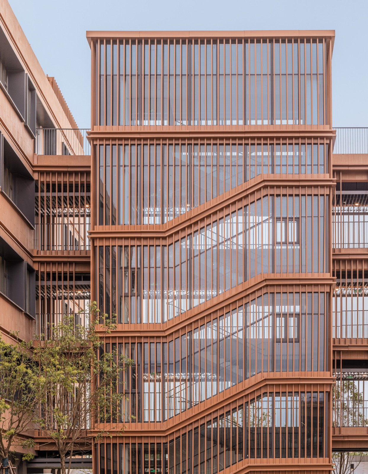 BIM建筑|江苏省梅村高级中学空港分校 / 华南理工大学建筑设计研究院 BIM建筑|江苏省梅村高级中学空港分校 / 华南理工大学建筑设计研究院