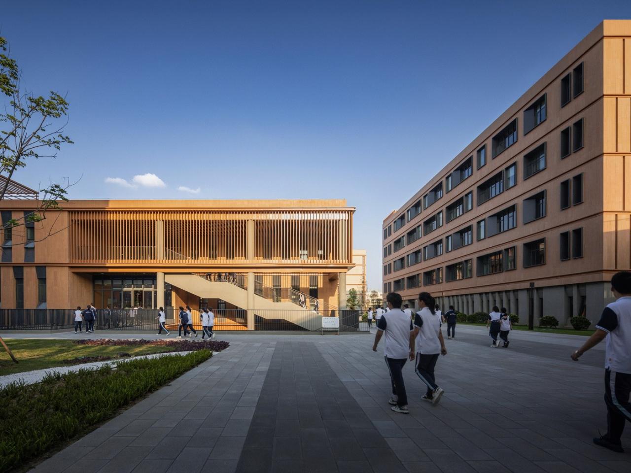 BIM建筑|江苏省梅村高级中学空港分校 / 华南理工大学建筑设计研究院 BIM建筑|江苏省梅村高级中学空港分校 / 华南理工大学建筑设计研究院