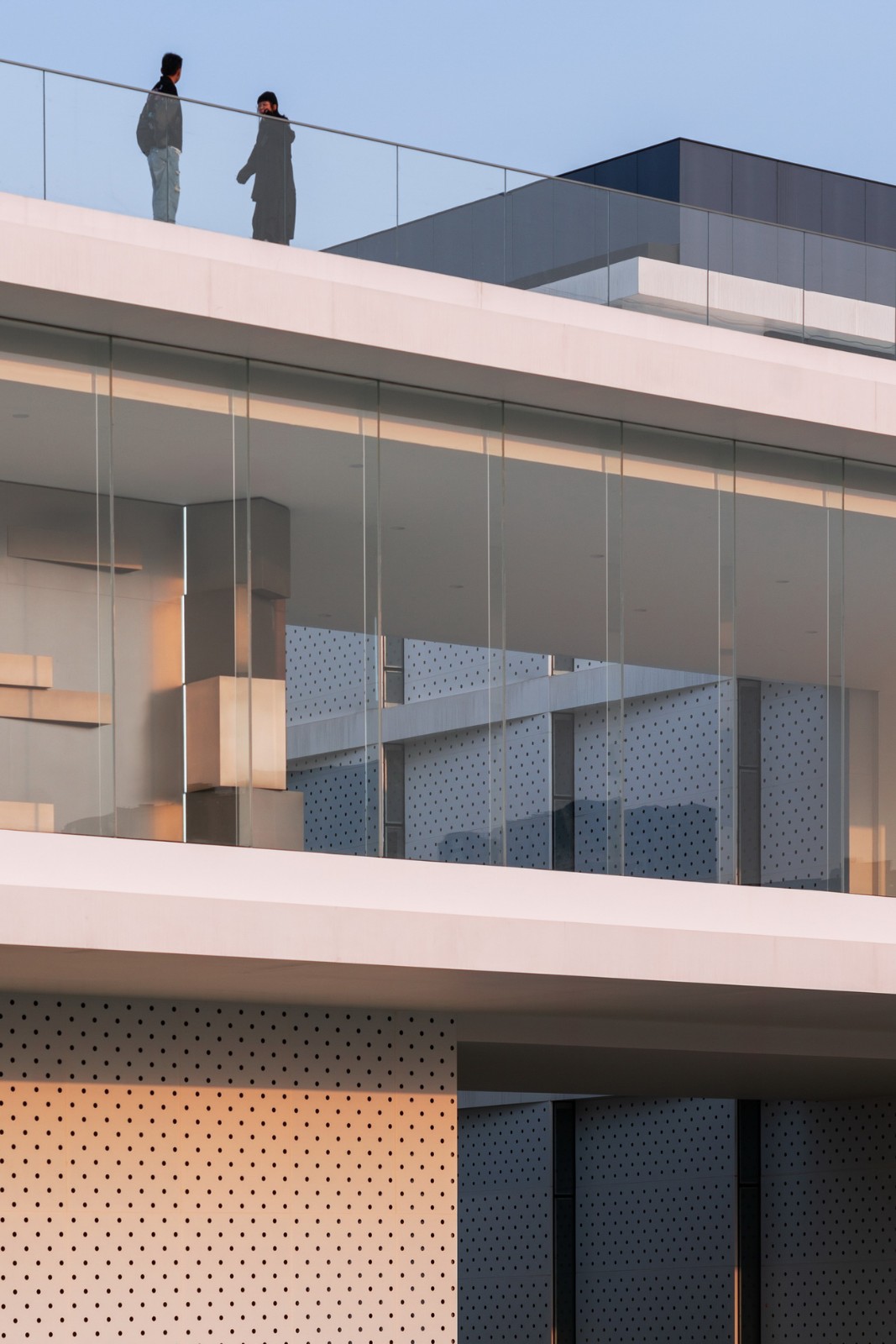 BIM建筑|充分考虑在地化和适应性,打造BMW宝马“绿星灯塔” / ARCHIHOPE BIM建筑|充分考虑在地化和适应性,打造BMW宝马“绿星灯塔” / ARCHIHOPE
