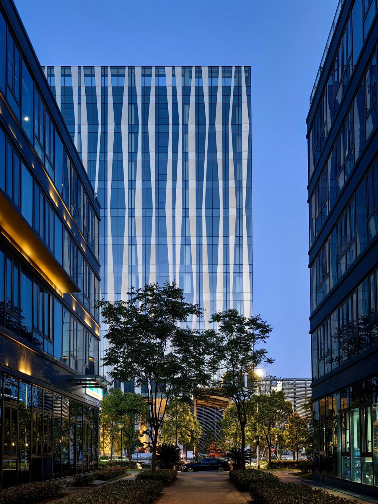 BIM建筑|三大活力营造,打造全新“智海协同区” / FTA建筑设计 BIM建筑|三大活力营造,打造全新“智海协同区” / FTA建筑设计