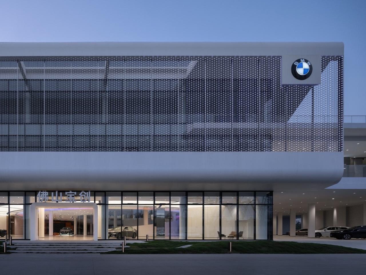 BIM建筑|充分考虑在地化和适应性,打造BMW宝马“绿星灯塔” / ARCHIHOPE BIM建筑|充分考虑在地化和适应性,打造BMW宝马“绿星灯塔” / ARCHIHOPE