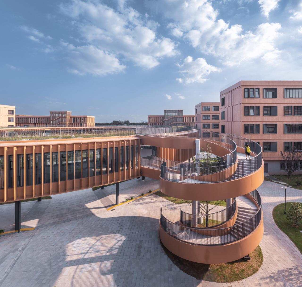 BIM建筑|江苏省梅村高级中学空港分校 / 华南理工大学建筑设计研究院 BIM建筑|江苏省梅村高级中学空港分校 / 华南理工大学建筑设计研究院