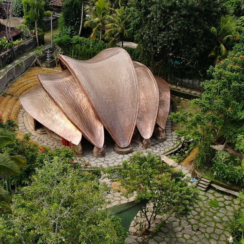 BIM建筑|伊布库设计铜包竹“花瓣”包裹冥想空间 BIM建筑|伊布库设计铜包竹“花瓣”包裹冥想空间