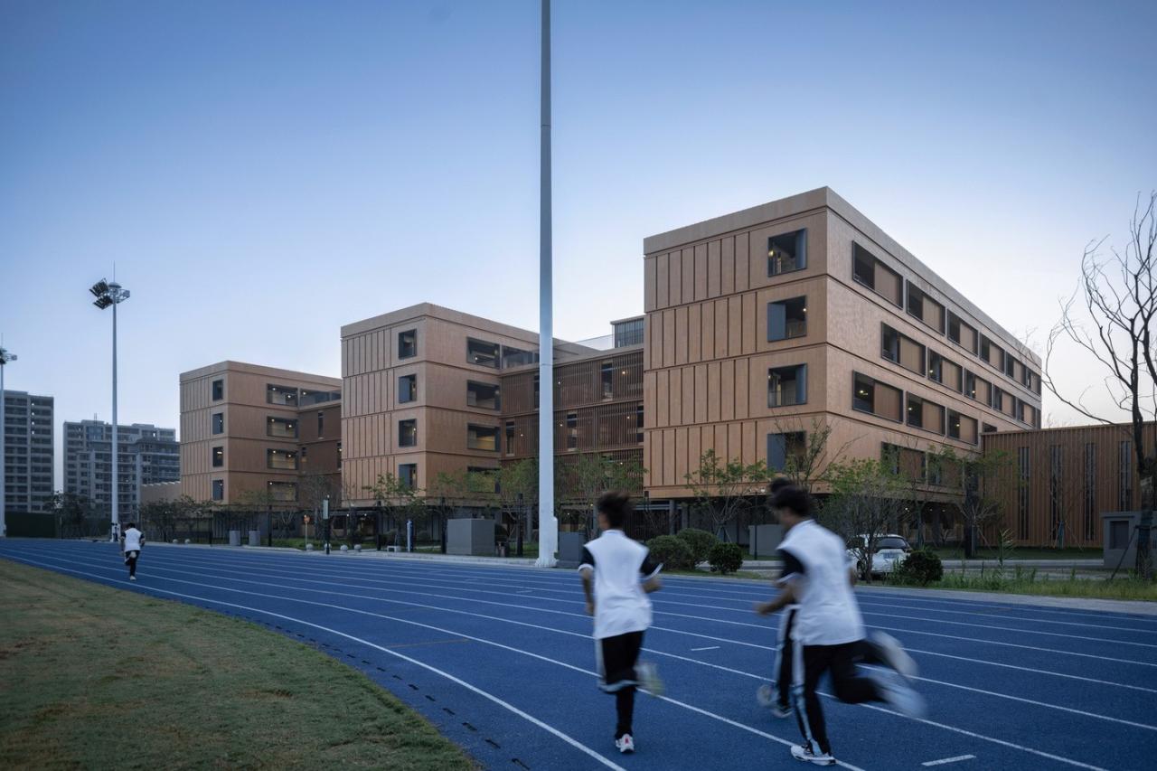 BIM建筑|江苏省梅村高级中学空港分校 / 华南理工大学建筑设计研究院 BIM建筑|江苏省梅村高级中学空港分校 / 华南理工大学建筑设计研究院