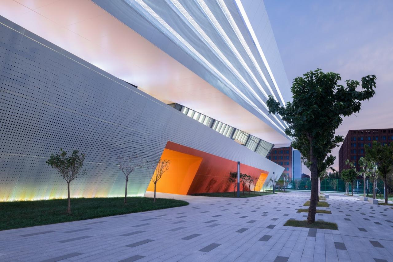 BIM建筑|白鹭齐飞 湿地展翼:渤海科技大学体育馆 /中科院建筑设计研究院有限公司 BIM建筑|白鹭齐飞 湿地展翼:渤海科技大学体育馆 /中科院建筑设计研究院有限公司