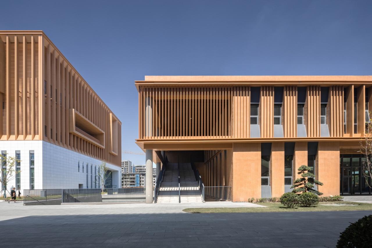 BIM建筑|江苏省梅村高级中学空港分校 / 华南理工大学建筑设计研究院 BIM建筑|江苏省梅村高级中学空港分校 / 华南理工大学建筑设计研究院