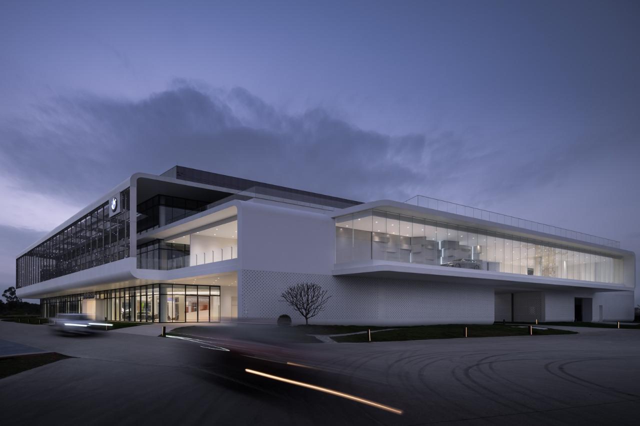 BIM建筑|充分考虑在地化和适应性,打造BMW宝马“绿星灯塔” / ARCHIHOPE BIM建筑|充分考虑在地化和适应性,打造BMW宝马“绿星灯塔” / ARCHIHOPE