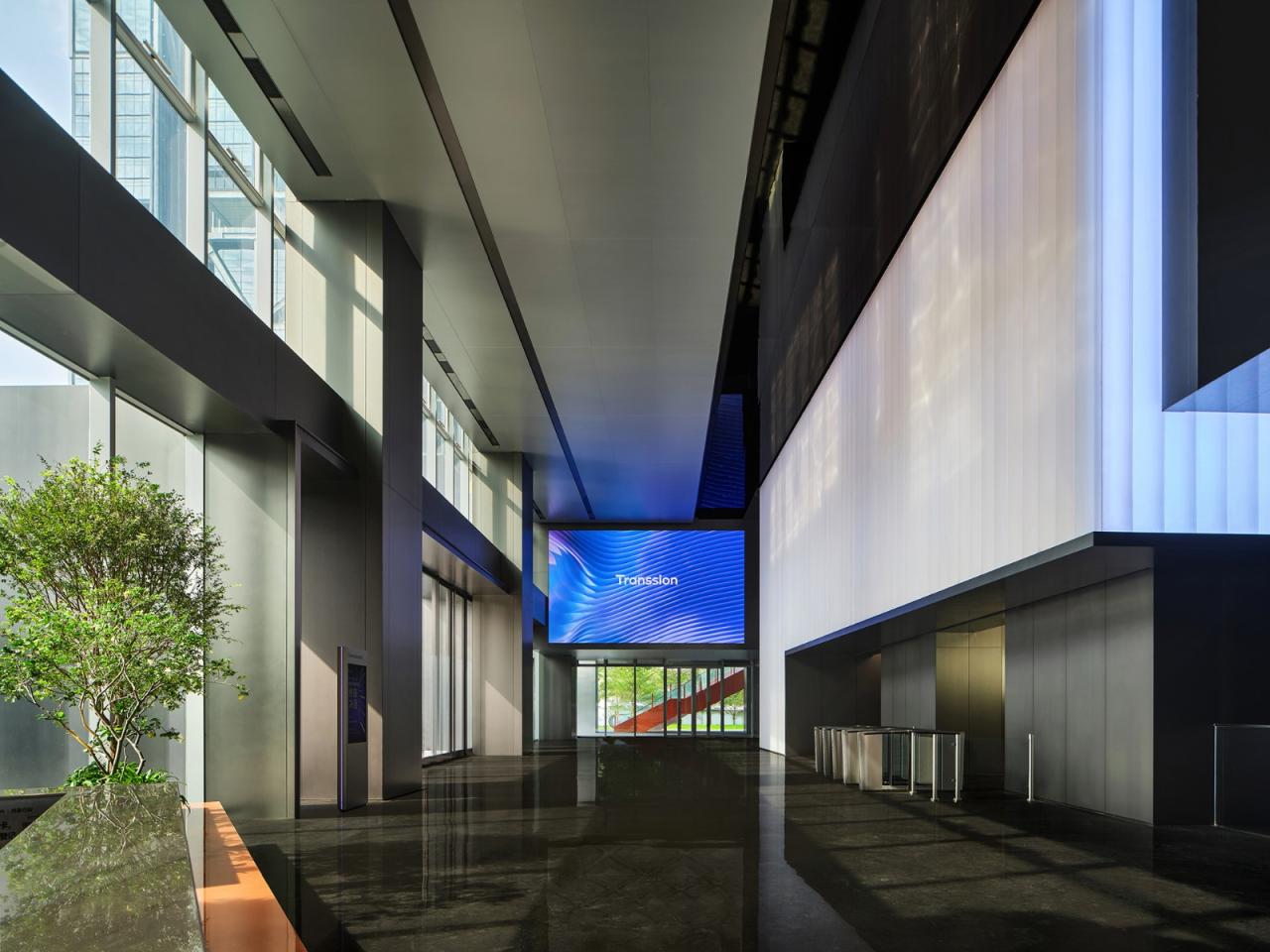 BIM建筑|T33全时中心:人、自然与科技的未来想象与表达 / Aedas建筑设计事务所 BIM建筑|T33全时中心:人、自然与科技的未来想象与表达 / Aedas建筑设计事务所