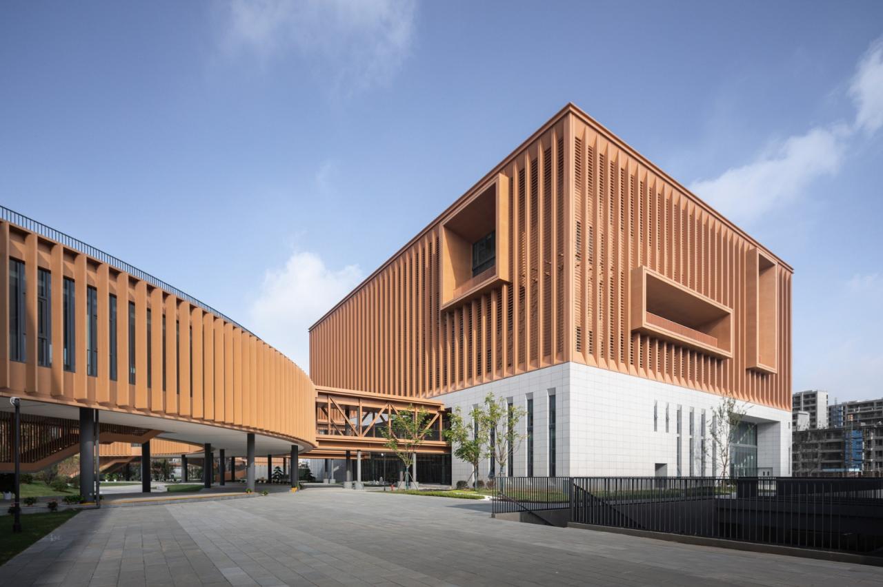 BIM建筑|江苏省梅村高级中学空港分校 / 华南理工大学建筑设计研究院 BIM建筑|江苏省梅村高级中学空港分校 / 华南理工大学建筑设计研究院