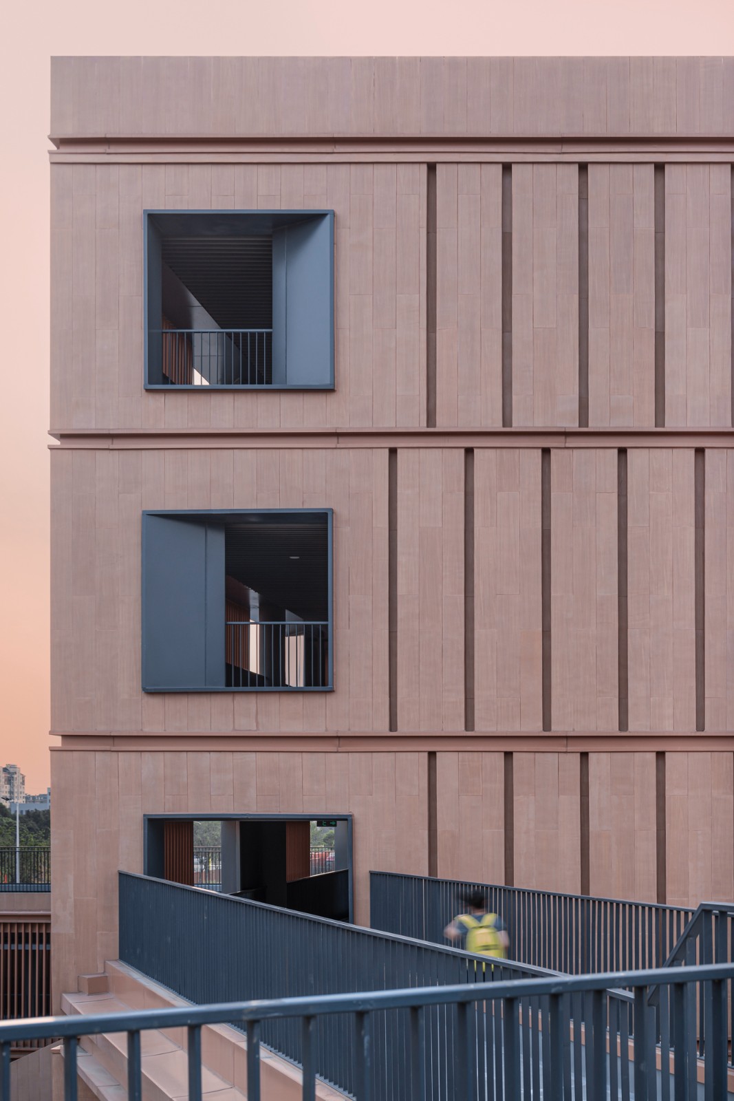 BIM建筑|江苏省梅村高级中学空港分校 / 华南理工大学建筑设计研究院 BIM建筑|江苏省梅村高级中学空港分校 / 华南理工大学建筑设计研究院