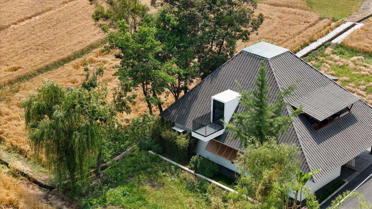 BIM建筑|跨越千年农耕生活的对谈:新都·百草香庐 / 小隐建筑 BIM建筑|跨越千年农耕生活的对谈:新都·百草香庐 / 小隐建筑