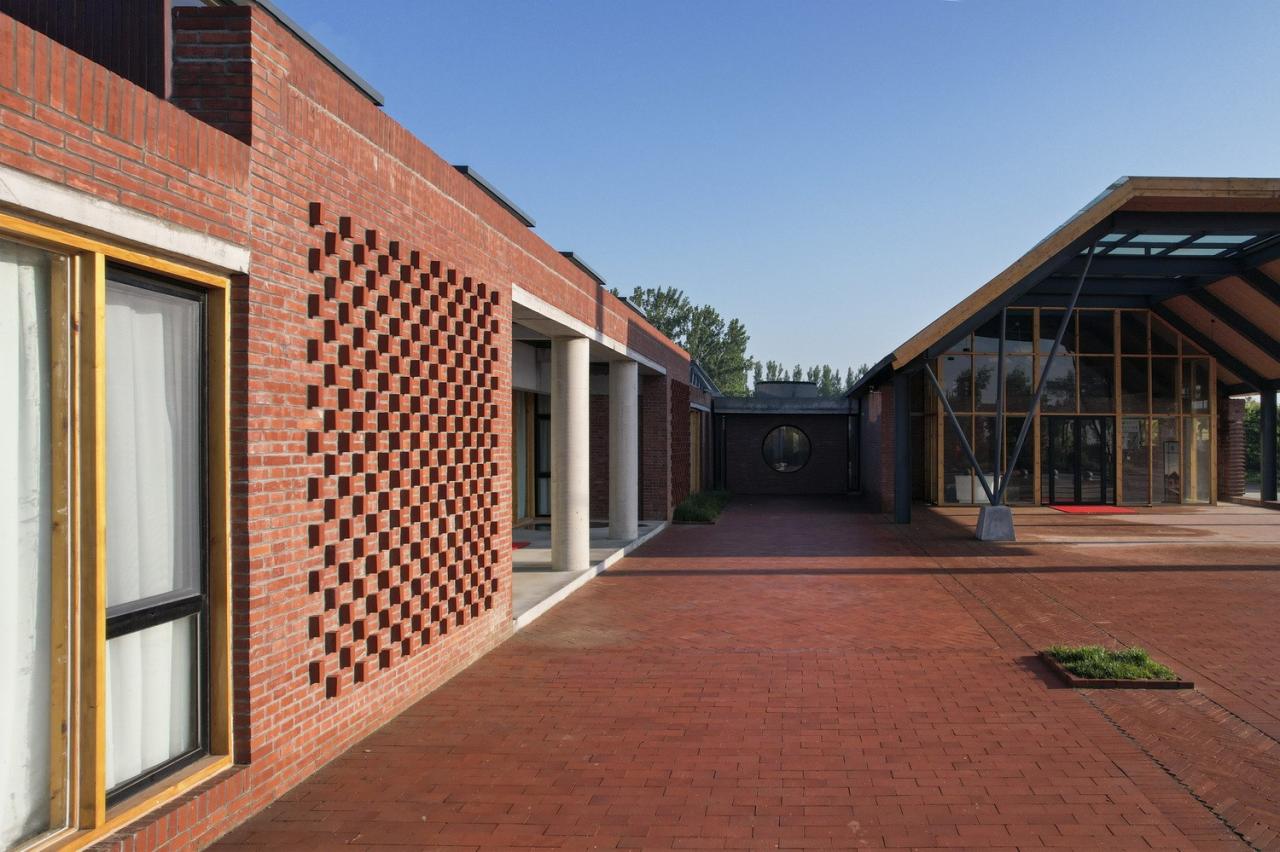 BIM建筑|李桂芬乡村综合体 / 山东省城乡规划设计研究院有限公司建筑创作中心 BIM建筑|李桂芬乡村综合体 / 山东省城乡规划设计研究院有限公司建筑创作中心