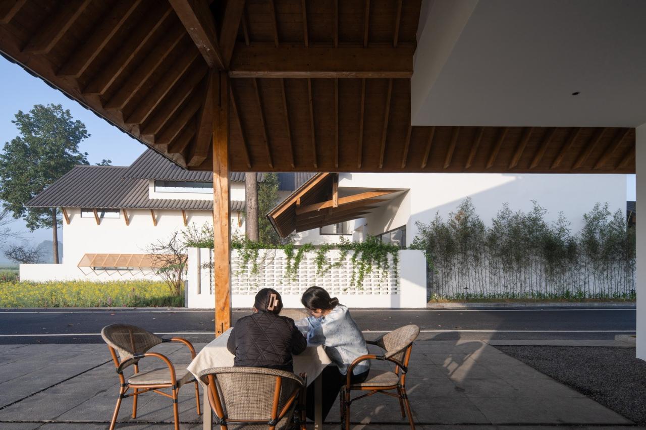 BIM建筑|跨越千年农耕生活的对谈:新都·百草香庐 / 小隐建筑 BIM建筑|跨越千年农耕生活的对谈:新都·百草香庐 / 小隐建筑