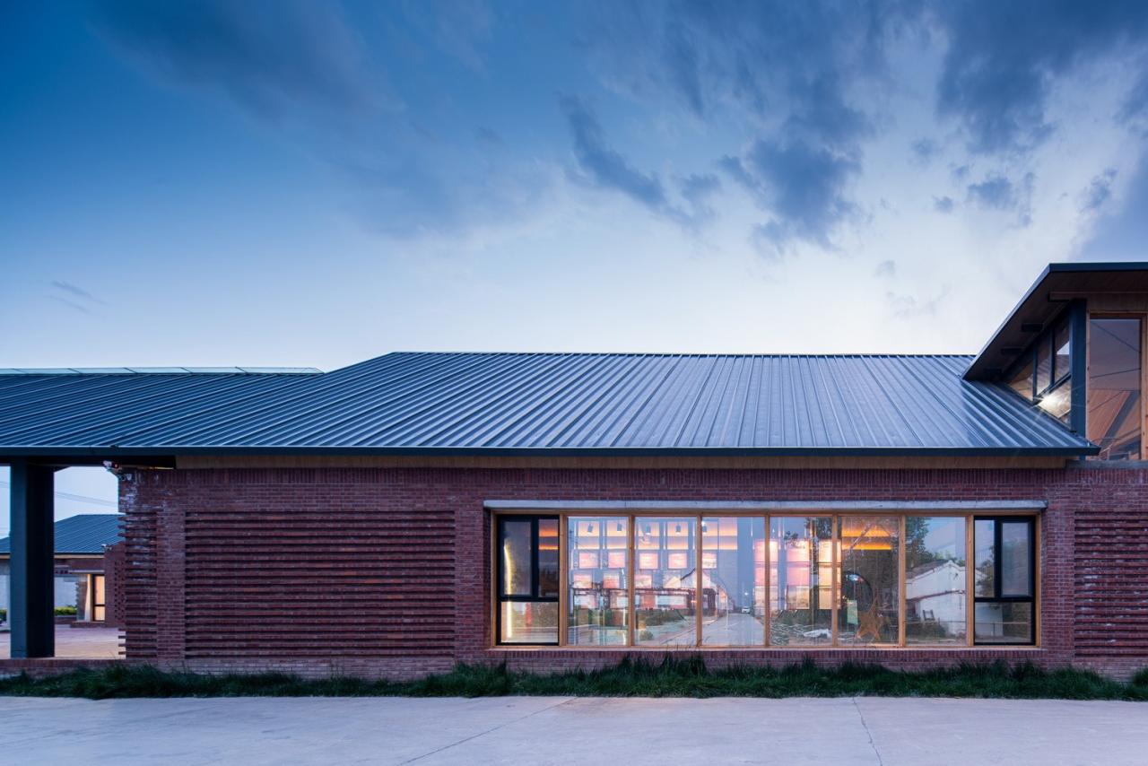 BIM建筑|李桂芬乡村综合体 / 山东省城乡规划设计研究院有限公司建筑创作中心 BIM建筑|李桂芬乡村综合体 / 山东省城乡规划设计研究院有限公司建筑创作中心