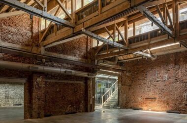 BIM建筑|马利克将冰厂改造成画廊和活动空间-BIM建筑网