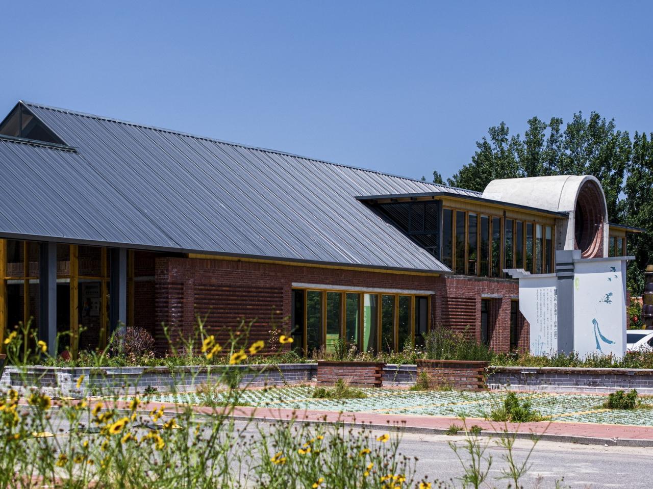 BIM建筑|李桂芬乡村综合体 / 山东省城乡规划设计研究院有限公司建筑创作中心 BIM建筑|李桂芬乡村综合体 / 山东省城乡规划设计研究院有限公司建筑创作中心