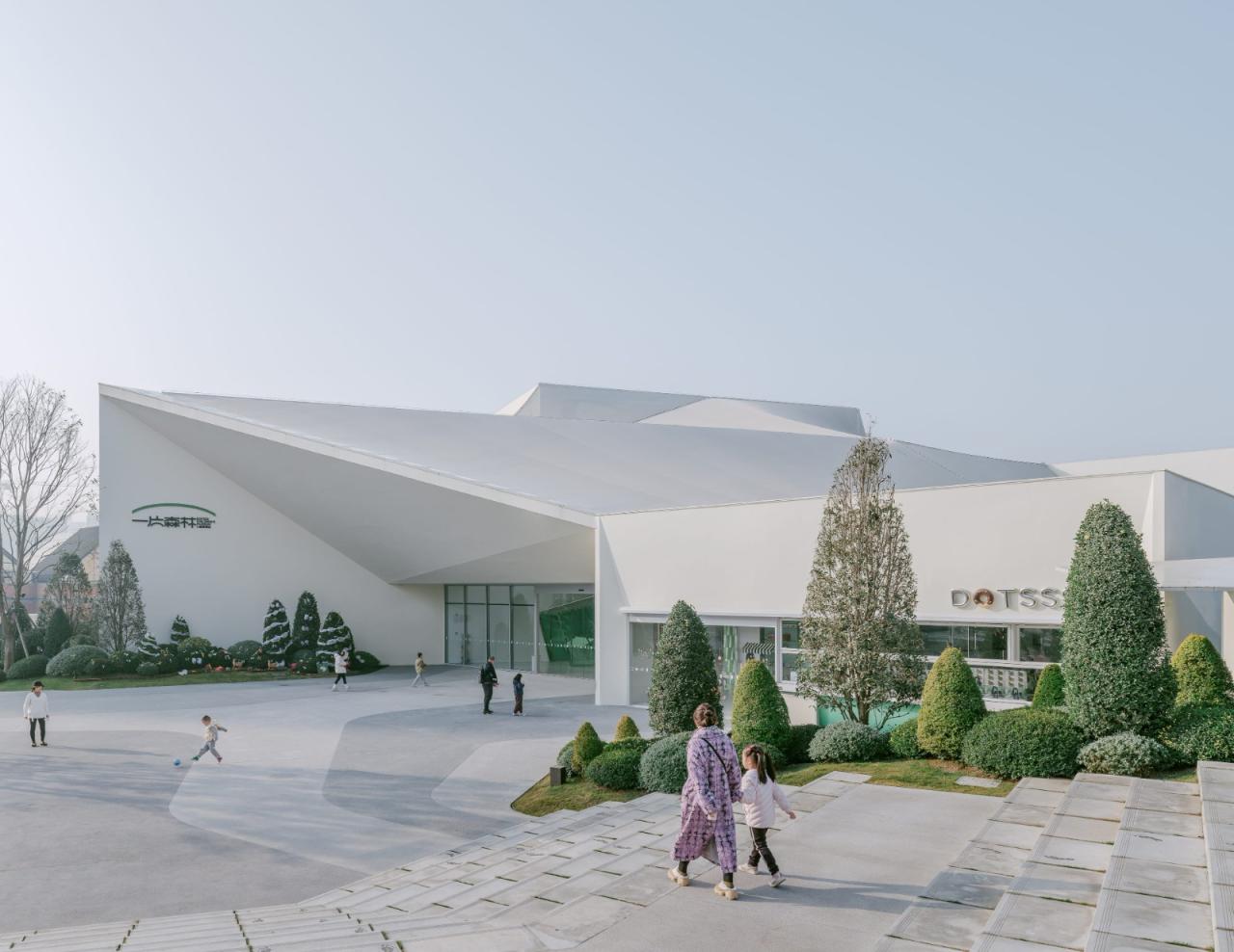BIM建筑|麓湖一片森林儿童博物馆 / 大料建筑 BIM建筑|麓湖一片森林儿童博物馆 / 大料建筑