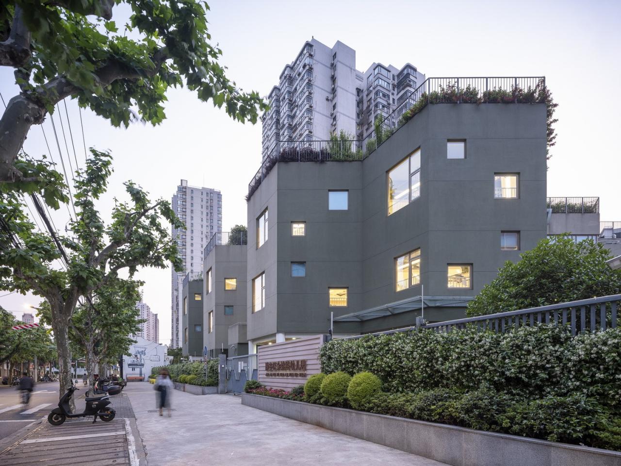 BIM建筑|静安余姚路幼儿园分部 / 刘宇扬建筑事务所 BIM建筑|静安余姚路幼儿园分部 / 刘宇扬建筑事务所