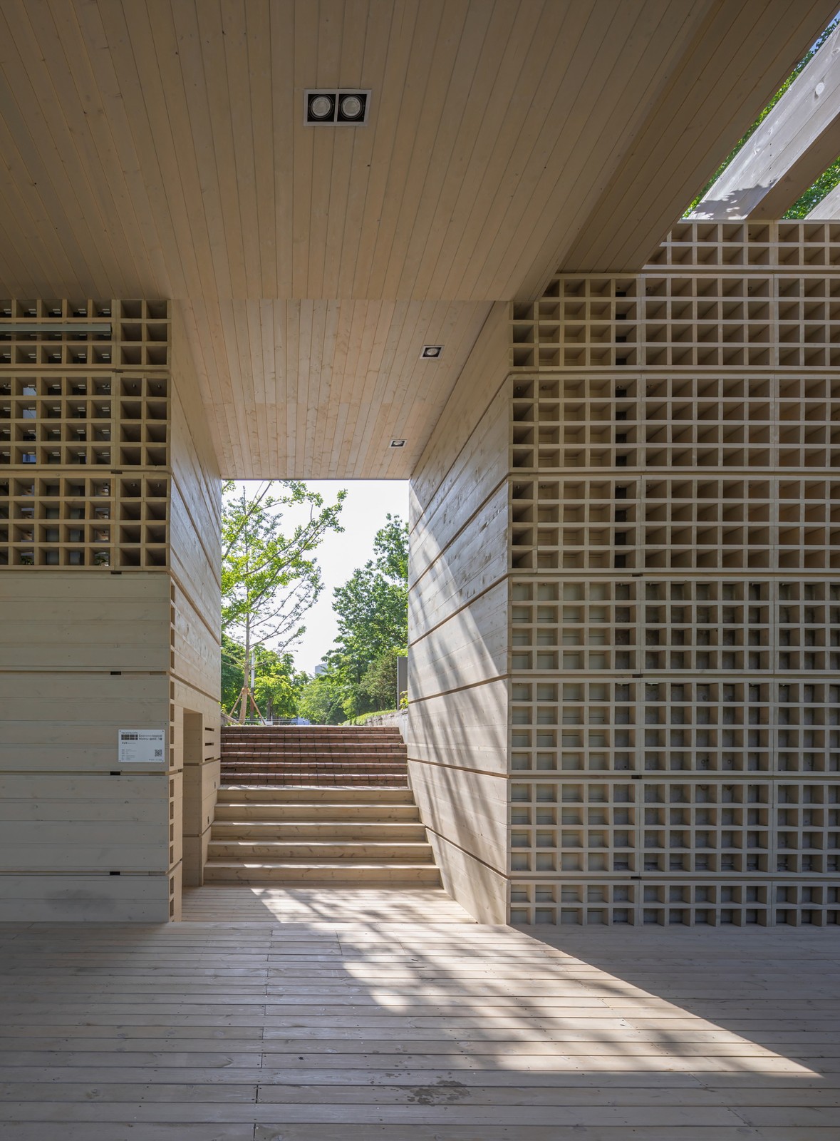 BIM建筑|生态矩阵,呼吸网亭 / Soltozibin Architects BIM建筑|生态矩阵,呼吸网亭 / Soltozibin Architects