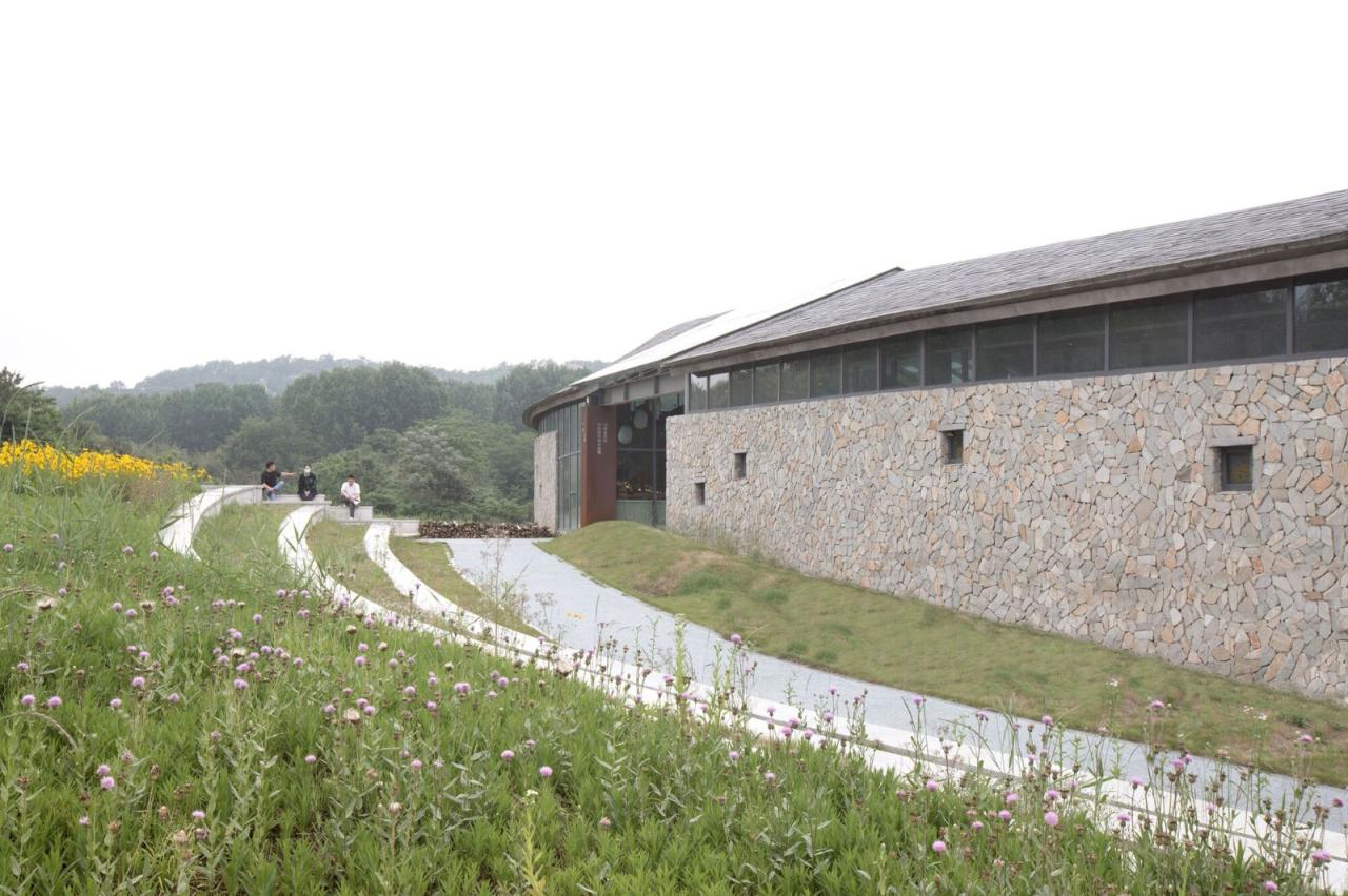 BIM建筑|驻龙山游客中心 / Aurelien Chen BIM建筑|驻龙山游客中心 / Aurelien Chen