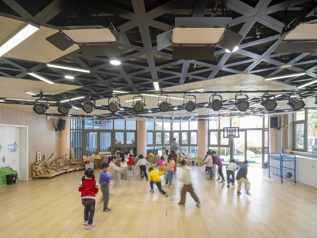 BIM建筑|静安余姚路幼儿园分部 / 刘宇扬建筑事务所 BIM建筑|静安余姚路幼儿园分部 / 刘宇扬建筑事务所