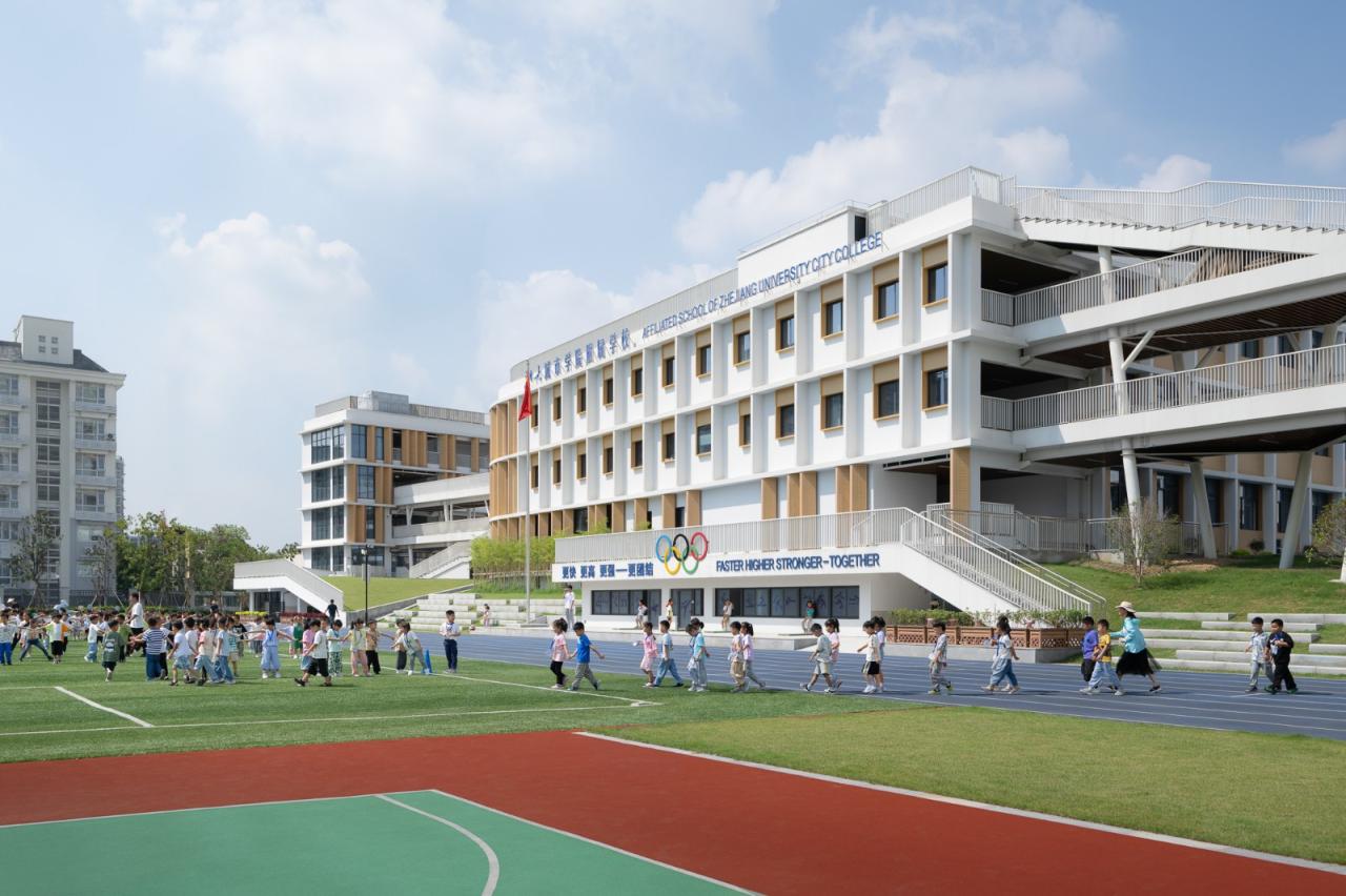 BIM建筑|成长阶梯,无界校园:杭州市上塘单元小学 / 浙江大学建筑设计研究院 BIM建筑|成长阶梯,无界校园:杭州市上塘单元小学 / 浙江大学建筑设计研究院
