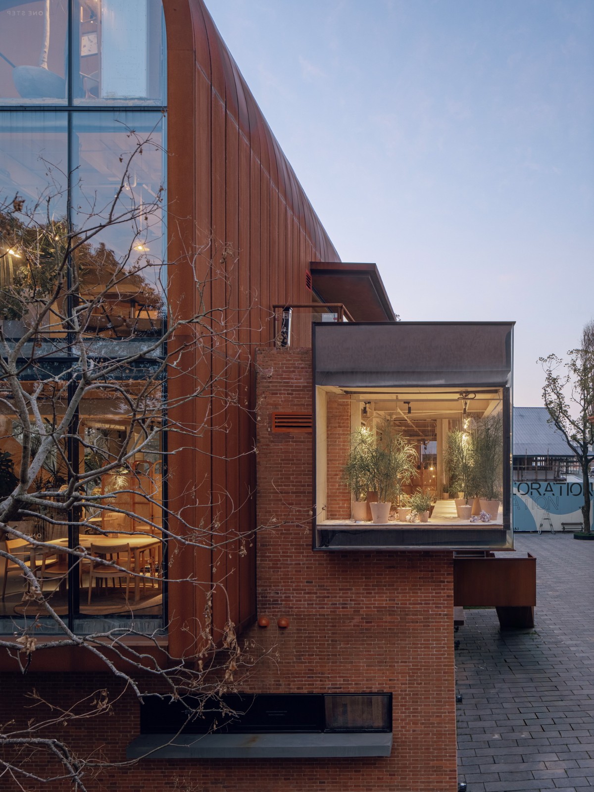 BIM建筑|53° ·EKA天物,上海 / 本哲建筑 BIM建筑|53° ·EKA天物,上海 / 本哲建筑