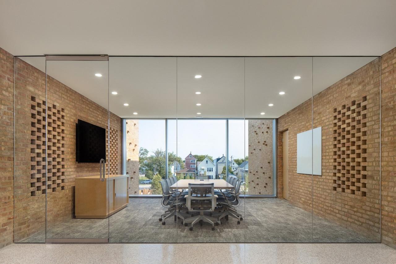 BIM建筑|芝加哥公园区总部和体育馆 / John Ronan Architects BIM建筑|芝加哥公园区总部和体育馆 / John Ronan Architects