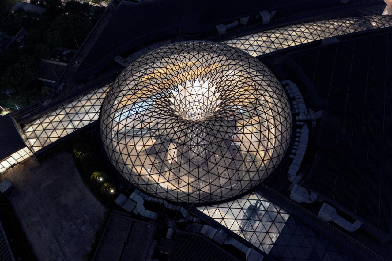 BIM建筑|在上海市中心营造“垂直城市绿洲”:LuOne凯德晶萃广场 / 萨夫迪建筑事务所 BIM建筑|在上海市中心营造“垂直城市绿洲”:LuOne凯德晶萃广场 / 萨夫迪建筑事务所