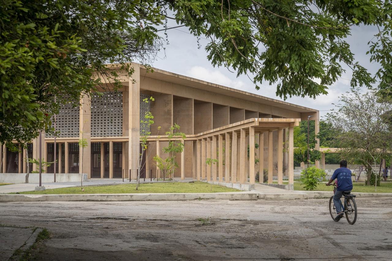 BIM建筑|Manuel Vargas Iziquierdo 棒球场与体育中心 / Bernardo Quinzaños + CCA Centro de Colaboración Arquitectónica BIM建筑|Manuel Vargas Iziquierdo 棒球场与体育中心 / Bernardo Quinzaños + CCA Centro de Colaboración Arquitectónica