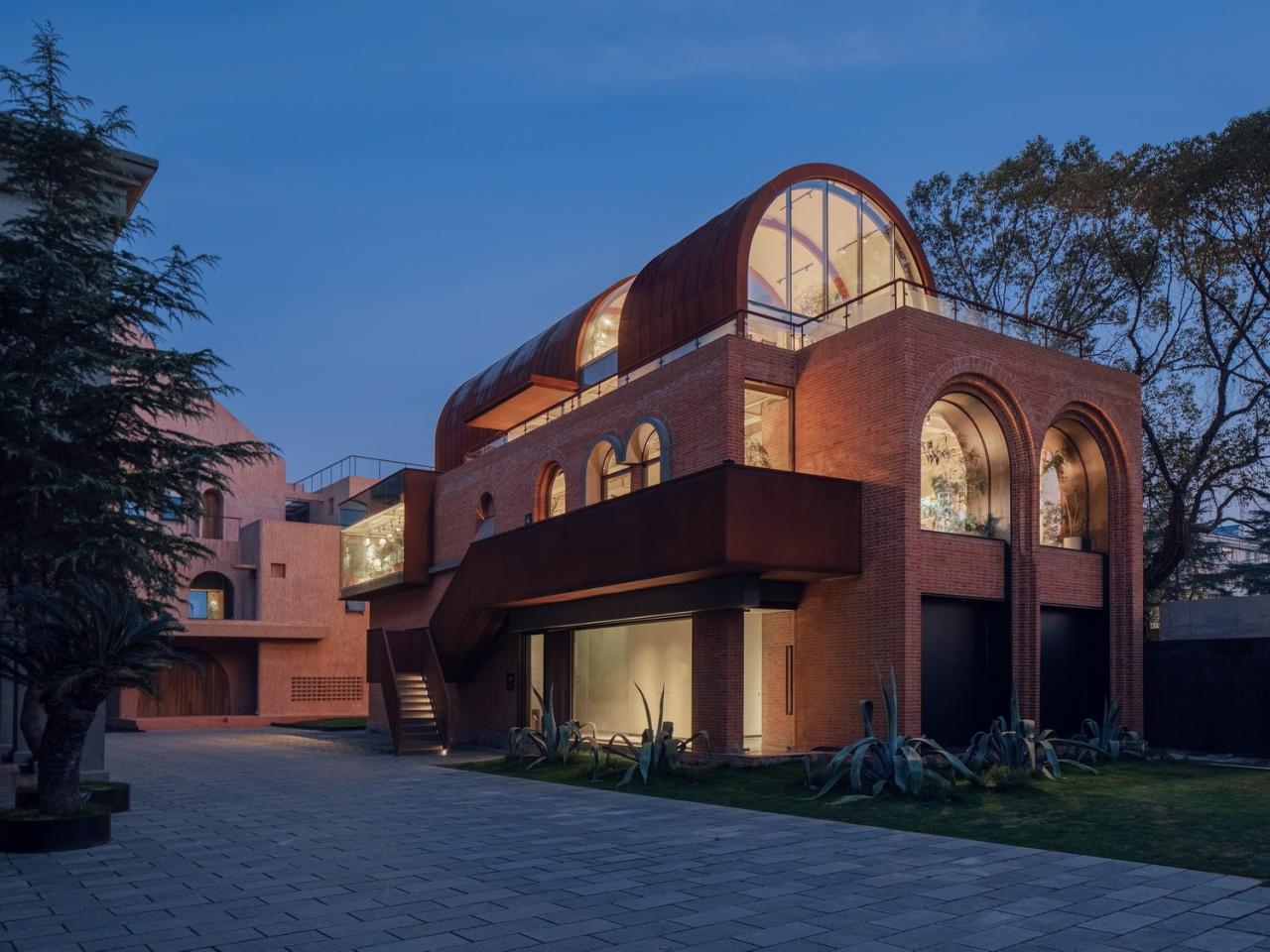 BIM建筑|53° ·EKA天物,上海 / 本哲建筑 BIM建筑|53° ·EKA天物,上海 / 本哲建筑