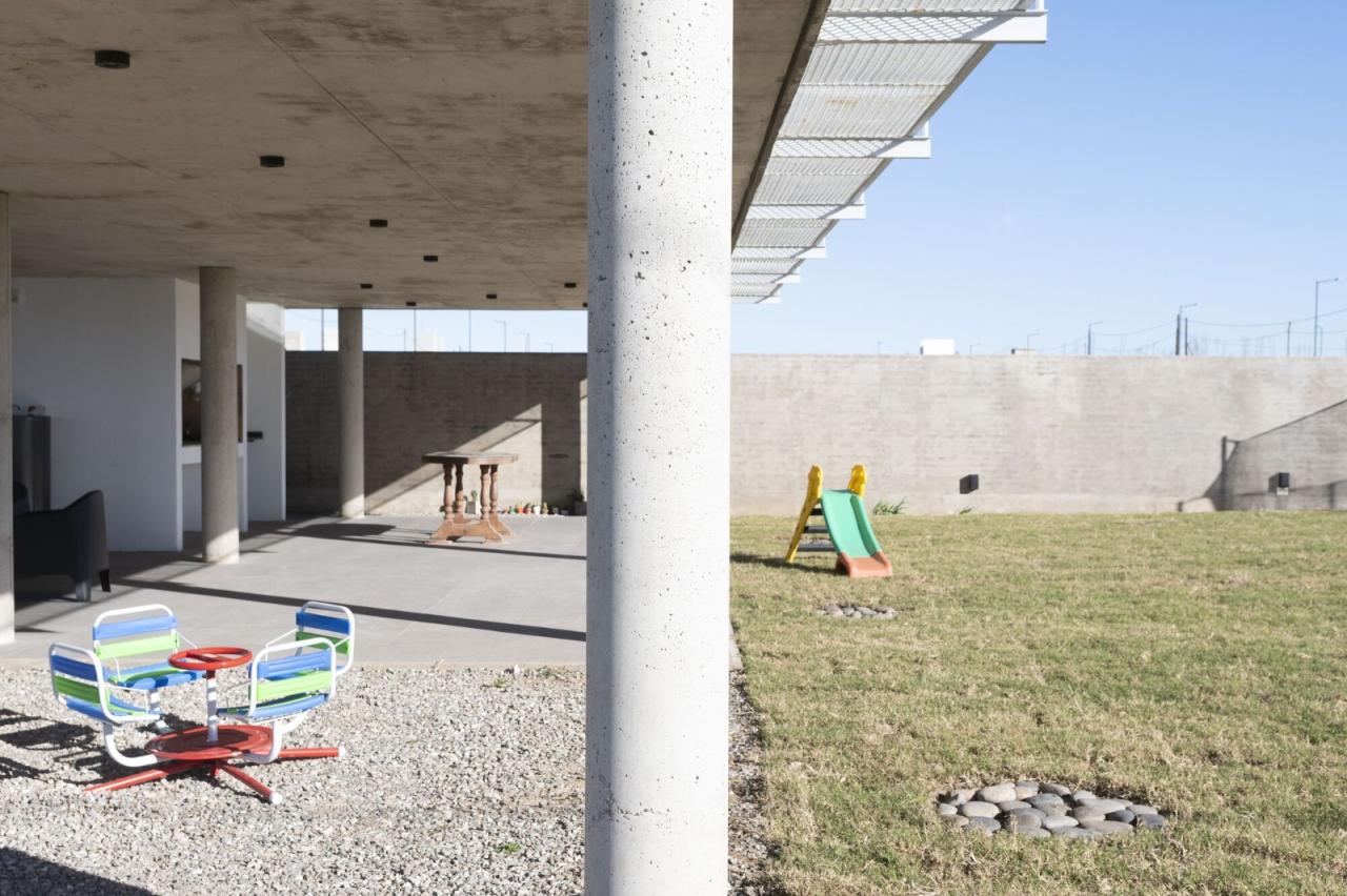 BIM建筑|柱间住宅 / Esteras Perrote BIM建筑|柱间住宅 / Esteras Perrote