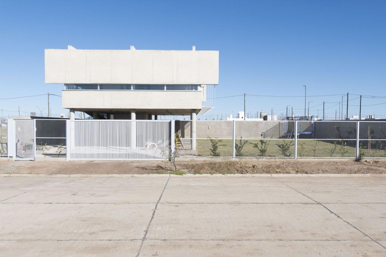 BIM建筑|柱间住宅 / Esteras Perrote BIM建筑|柱间住宅 / Esteras Perrote