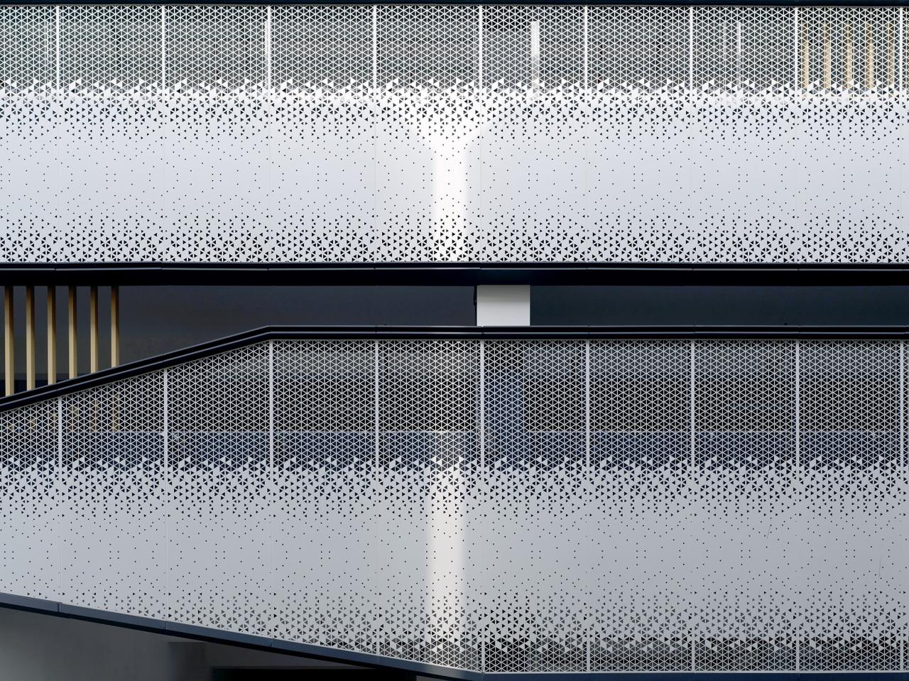 BIM建筑|洪梅镇中心区停车楼:小镇“边角地”的重生 / 森磊国际 BIM建筑|洪梅镇中心区停车楼:小镇“边角地”的重生 / 森磊国际