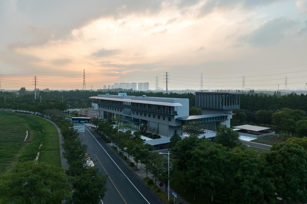 BIM建筑|昆山杜克大学公交首末站 / 阿科米星建筑设计事务所 BIM建筑|昆山杜克大学公交首末站 / 阿科米星建筑设计事务所