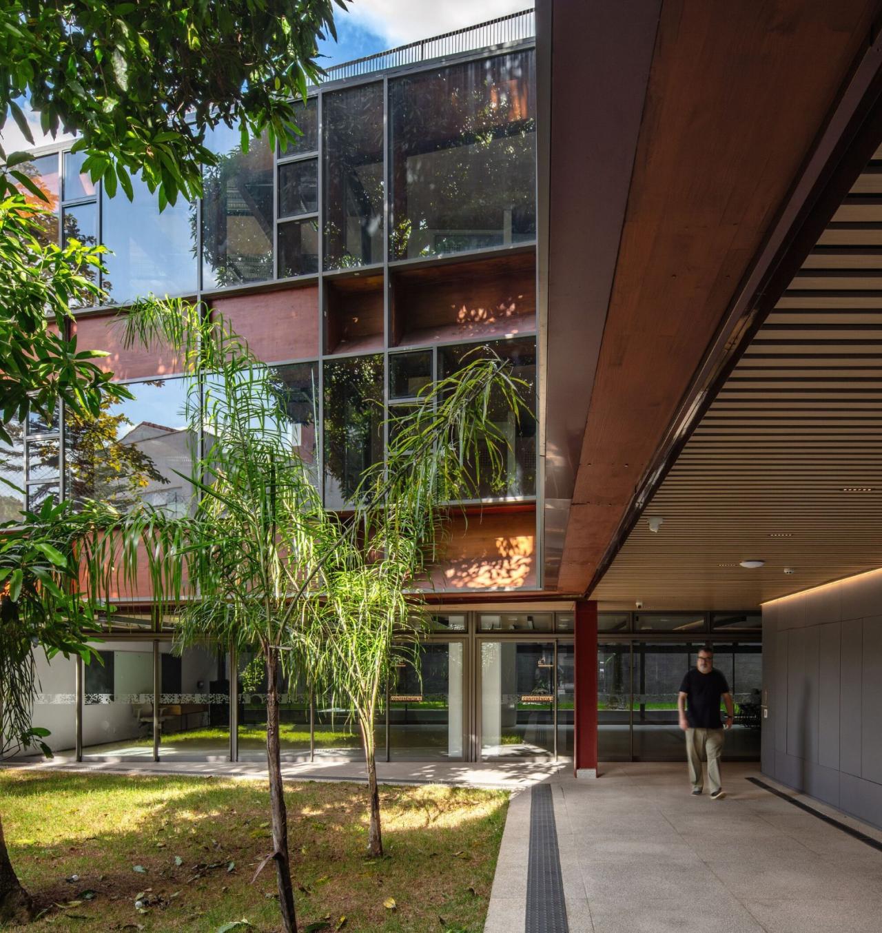 BIM建筑|鲁道夫斯坦纳大学 / Biselli Katchborian Arquitetos BIM建筑|鲁道夫斯坦纳大学 / Biselli Katchborian Arquitetos