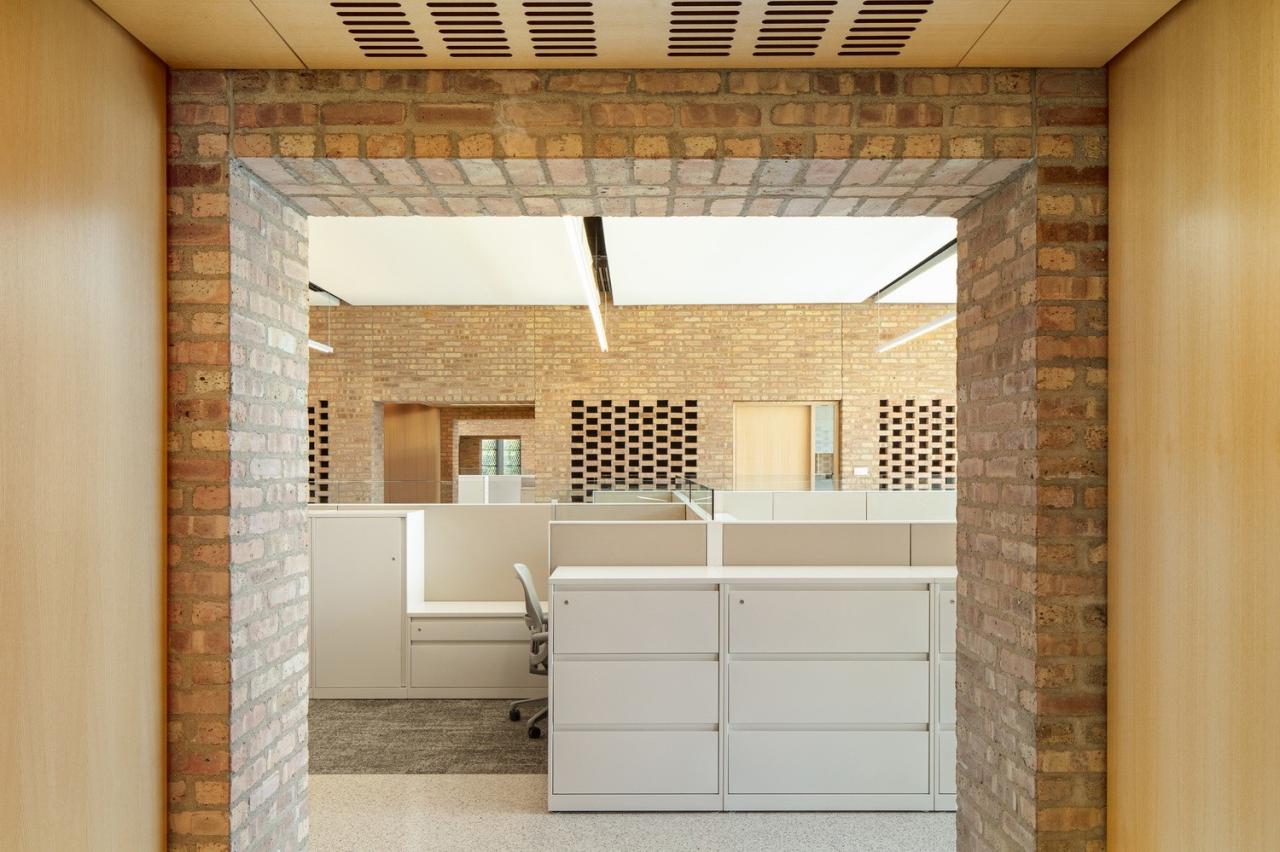 BIM建筑|芝加哥公园区总部和体育馆 / John Ronan Architects BIM建筑|芝加哥公园区总部和体育馆 / John Ronan Architects