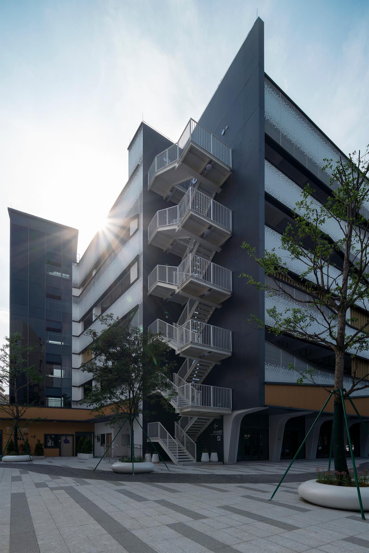 BIM建筑|洪梅镇中心区停车楼:小镇“边角地”的重生 / 森磊国际 BIM建筑|洪梅镇中心区停车楼:小镇“边角地”的重生 / 森磊国际