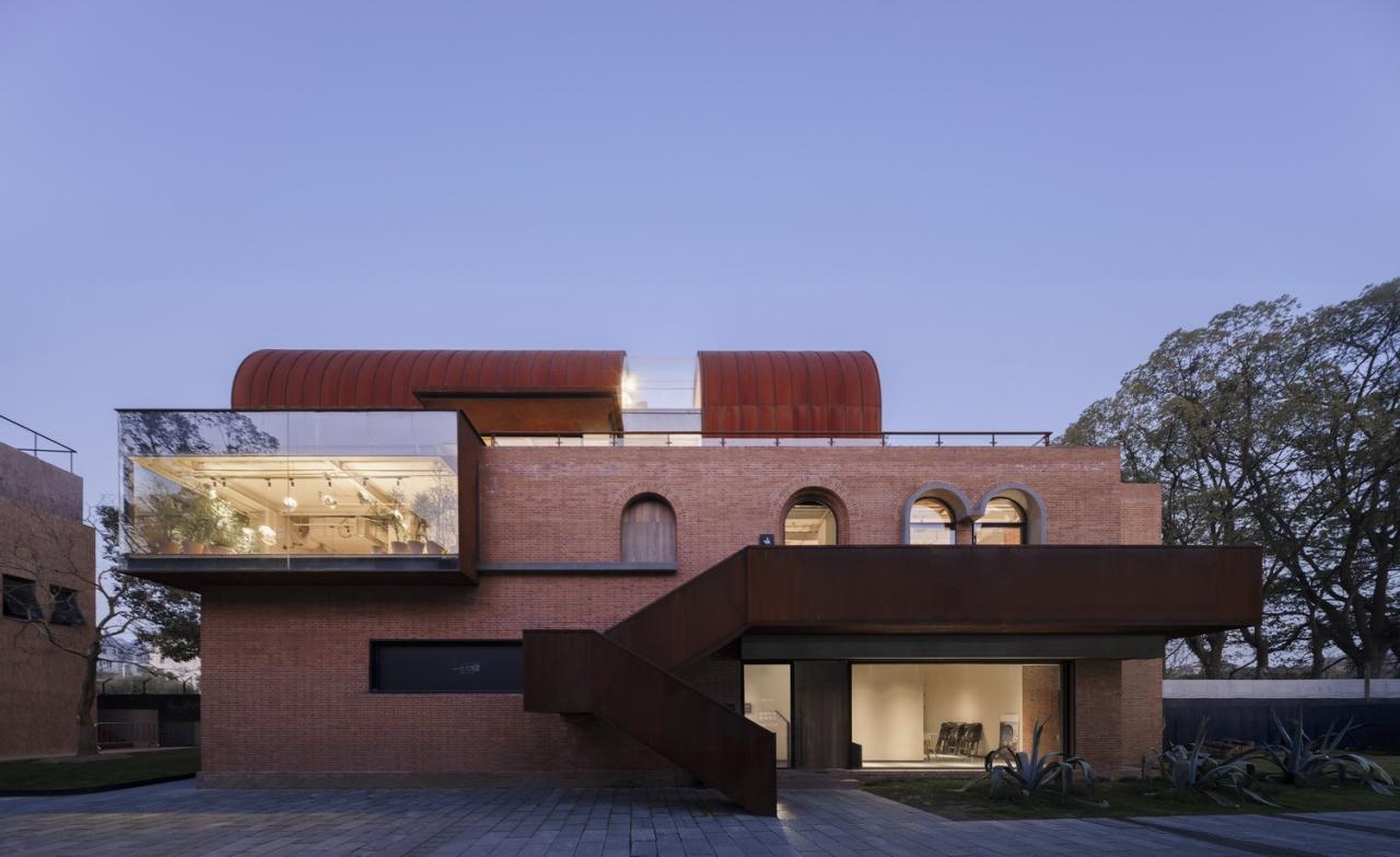 BIM建筑|53° ·EKA天物,上海 / 本哲建筑 BIM建筑|53° ·EKA天物,上海 / 本哲建筑