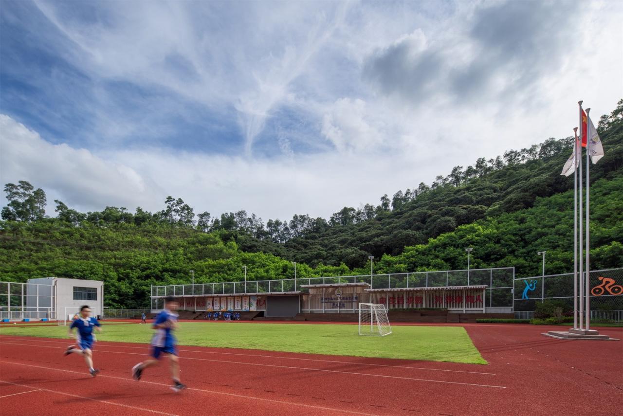 BIM建筑|“上山”校园:深圳福田实验教育集团侨香学校·北校区 / 申都设计 BIM建筑|“上山”校园:深圳福田实验教育集团侨香学校·北校区 / 申都设计
