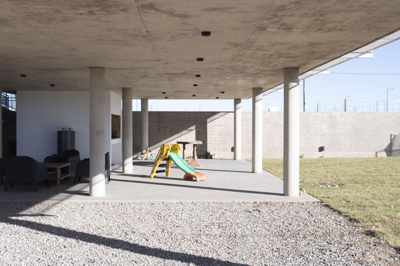BIM建筑|柱间住宅 / Esteras Perrote BIM建筑|柱间住宅 / Esteras Perrote