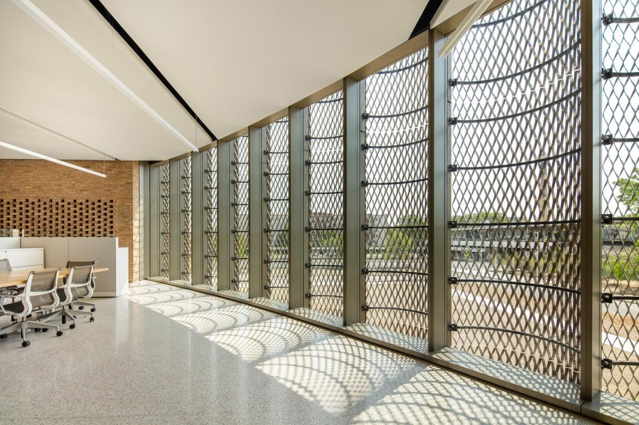 BIM建筑|芝加哥公园区总部和体育馆 / John Ronan Architects BIM建筑|芝加哥公园区总部和体育馆 / John Ronan Architects