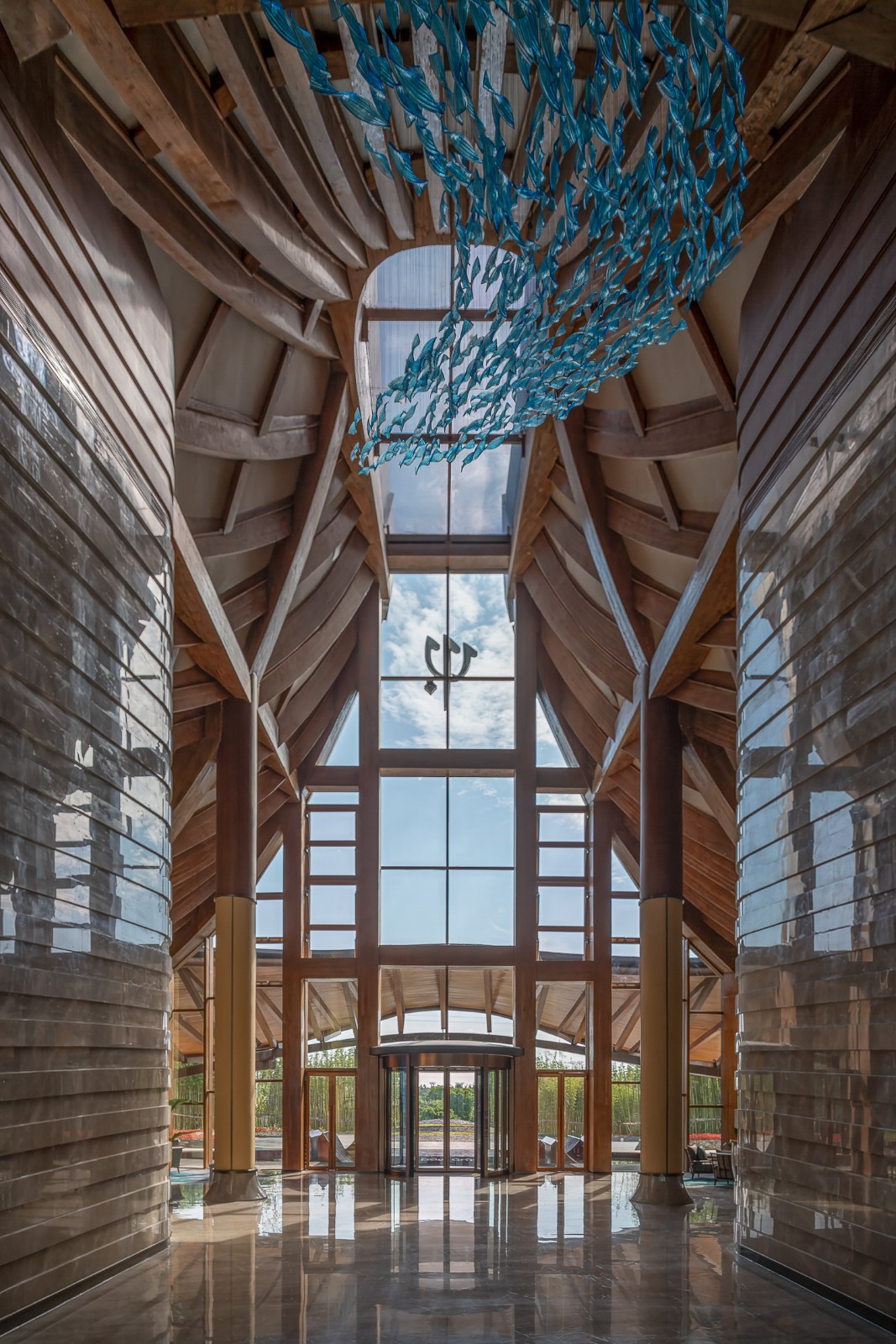 BIM建筑|“龙脊”- 地中海黑龙滩度假酒店 / AIM ARCHITECTURE BIM建筑|“龙脊”- 地中海黑龙滩度假酒店 / AIM ARCHITECTURE