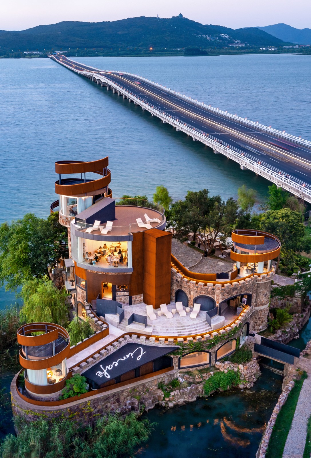 BIM建筑|太湖度假区凤凰台改造 / 平介设计 BIM建筑|太湖度假区凤凰台改造 / 平介设计