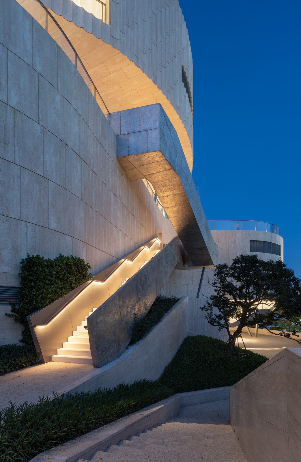 BIM建筑|招商局历史博物馆及微波山公园 / 都市实践 BIM建筑|招商局历史博物馆及微波山公园 / 都市实践
